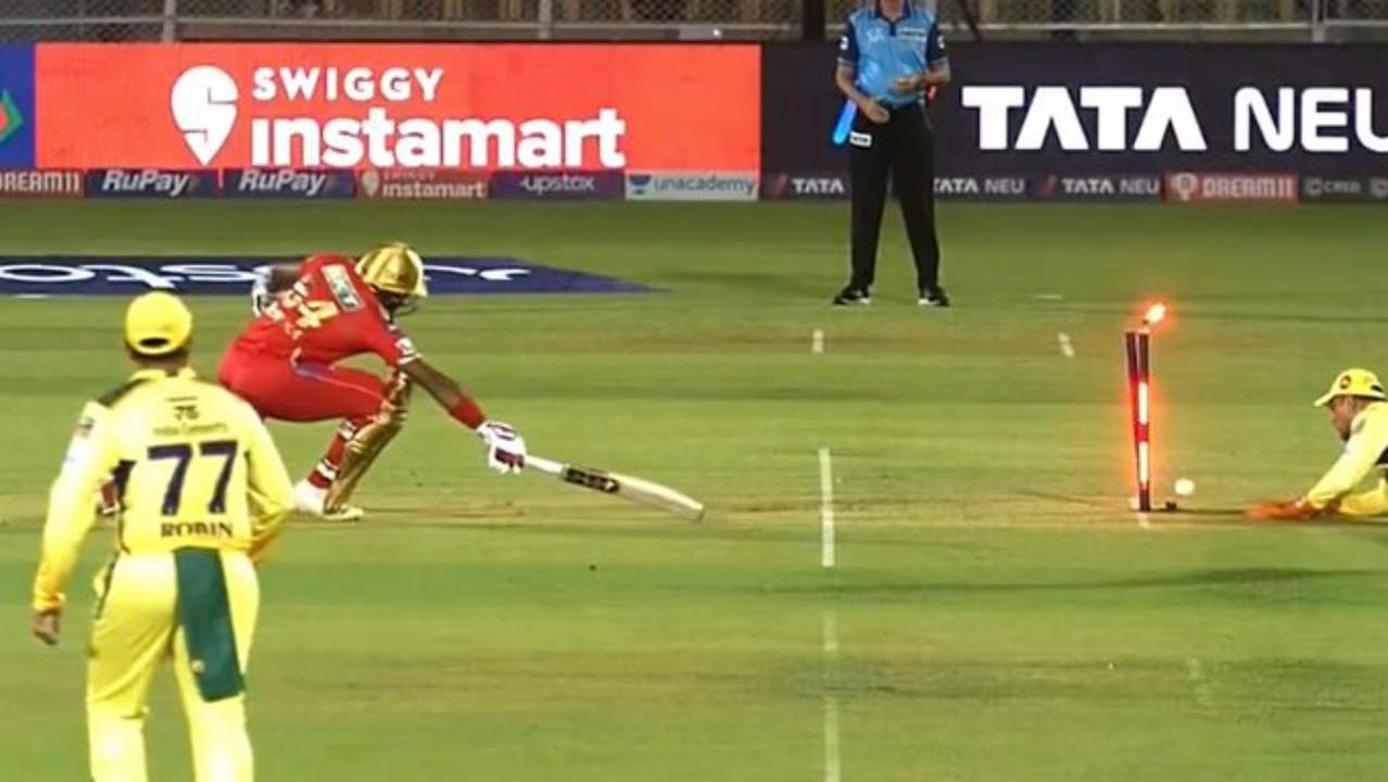 Vintage Ms Dhoni Pulls Off Stunning Diving Run Out To Dismiss