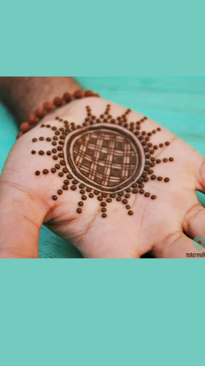 simple mehndi design Images • 💓Gulriz parvin✌🏻️ (@2695717759) on ShareChat