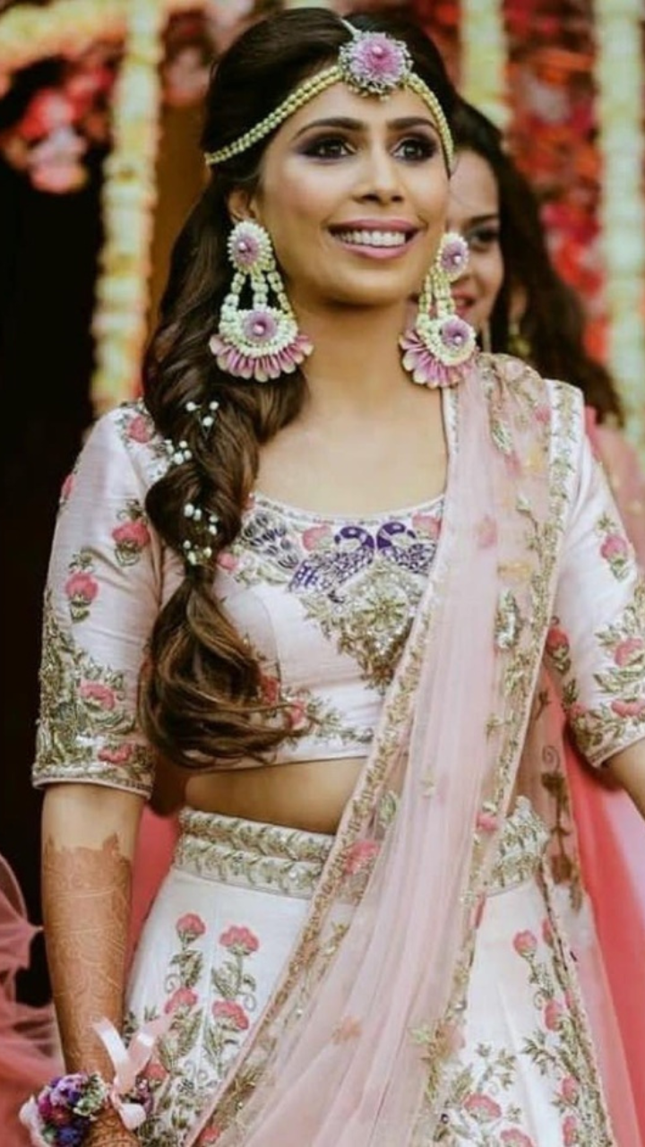 Hair styles for Lehenga – Brides and Bridesmaids-anthinhphatland.vn