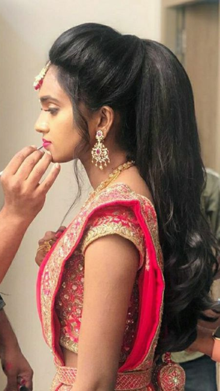 reception-muhurtham-hairstyle-front-puff-for-saree- | WedAbout