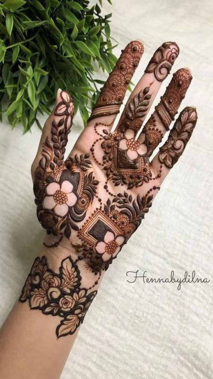 Tatmods 2Pcs Rose Mehndi Design with Flower Henna Temporary Waterproof Body  Tattoo For Women and Girls : Amazon.in: Beauty