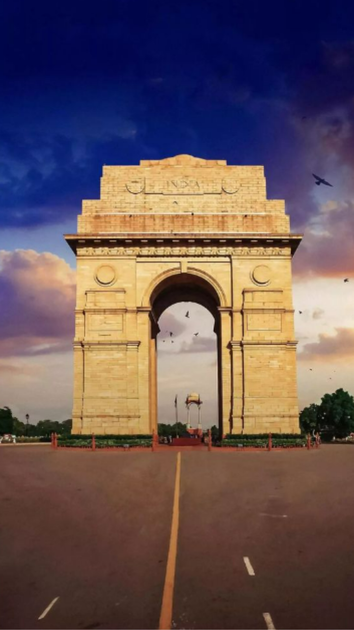 The India Gate In Delhi Stock Photo - Download Image Now - India Gate,  Delhi, India - iStock