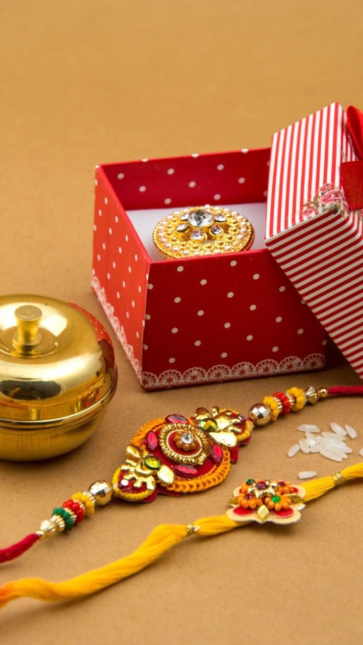 Buy best-customised gift for raksha bandhan- Presto Gifts