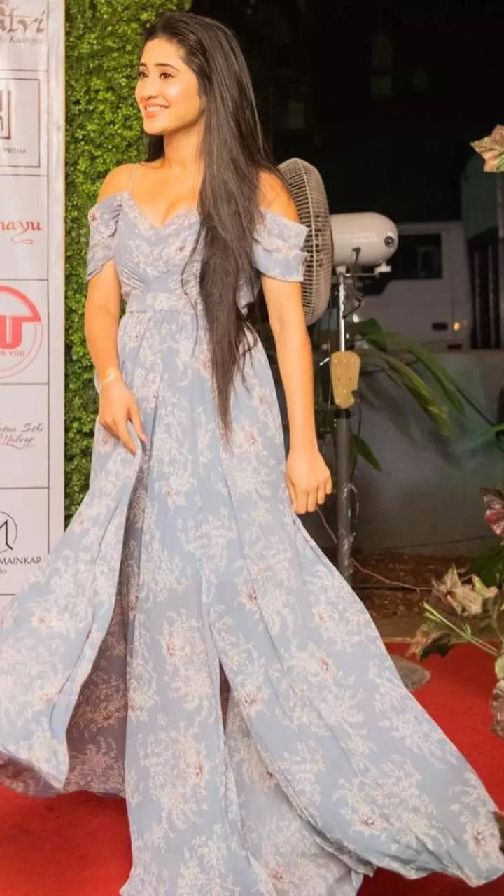 Shivangi Joshi Birthday Special: Her Fashion Vibe Is Just a Grand and  Gorgeous Extension to Her Larger Than Life On-Screen Spunk! | 👗 LatestLY
