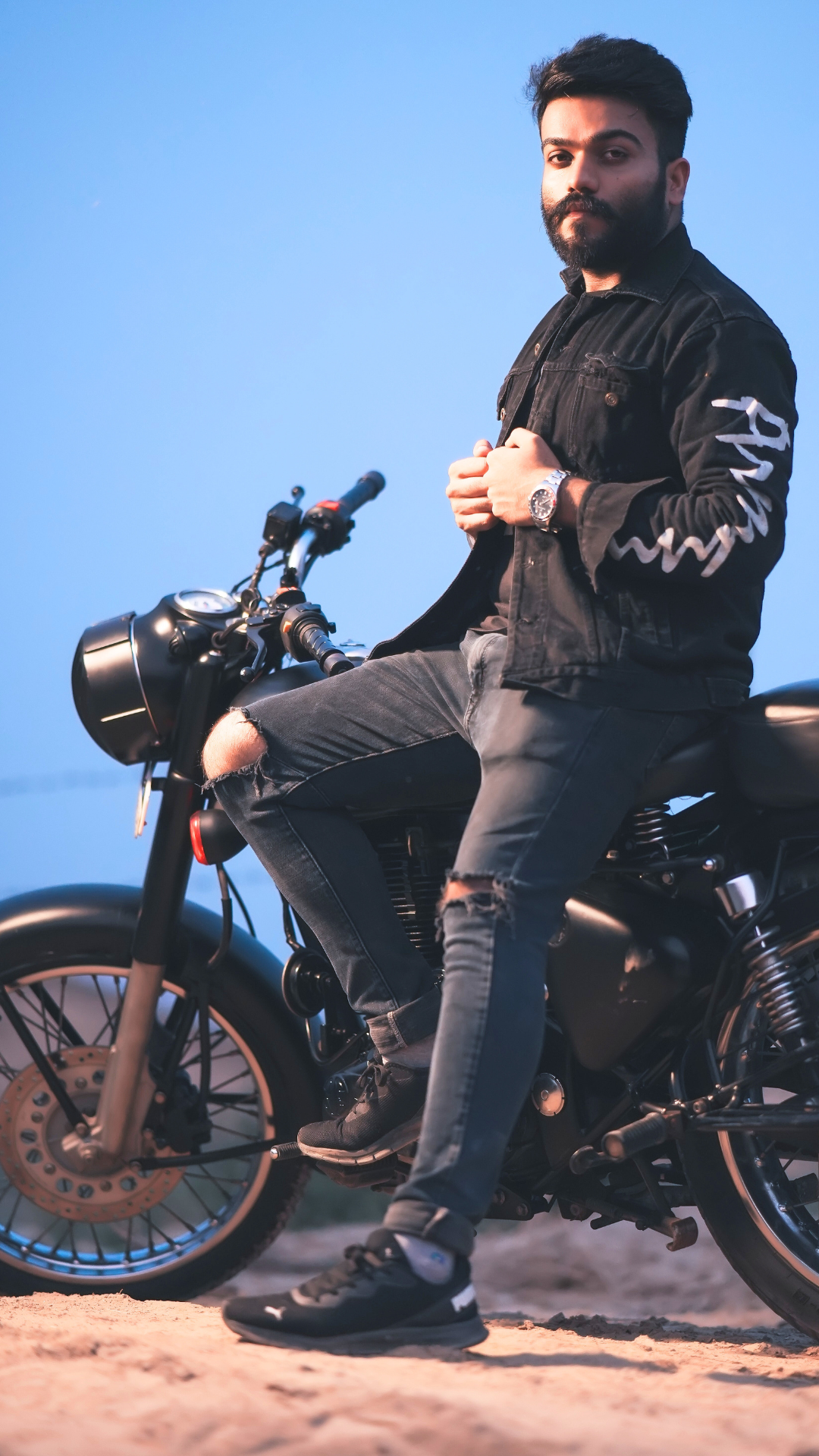 Man Posing on Motorbike Parked by Cliff · Free Stock Photo