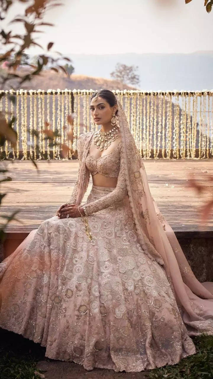 Anushka Sharma In Her Wedding Lehenga – Lady Selection Inc