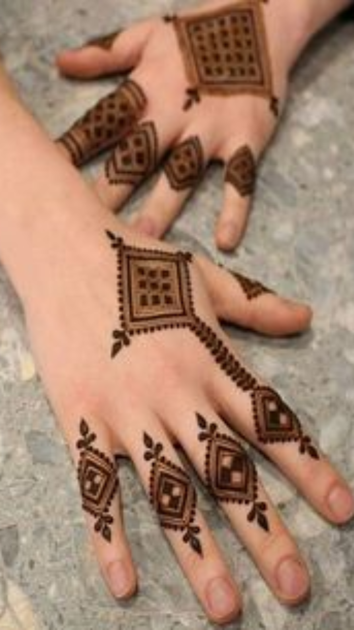 50 Beautiful Mehndi Designs and Patterns to Try! – Random Talks