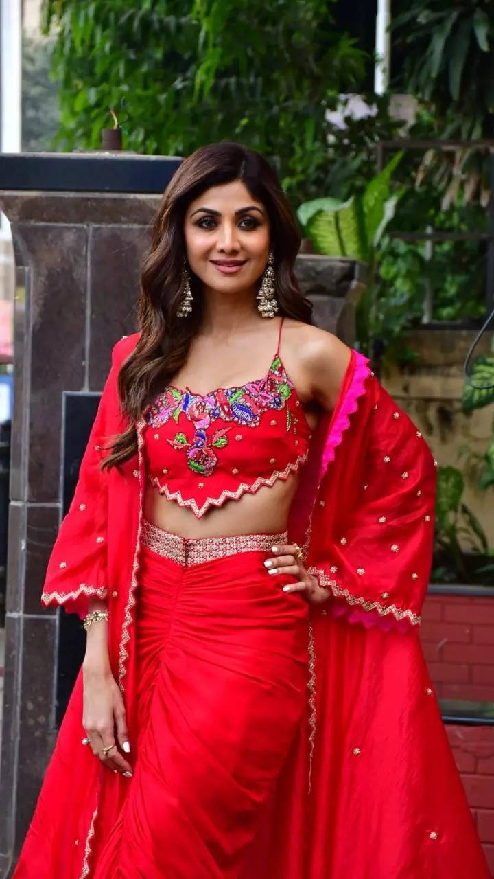 Shilpa Shetty Looks Glamorous In Red Indo-Western Outfit