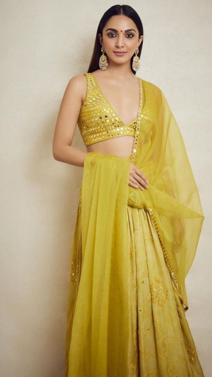 Kiara Advani looks like a dreamy princess in a mirror yellow gown