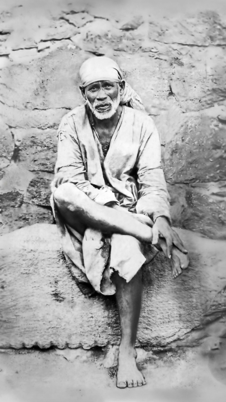 8 Real Photos of Shirdi Sai Baba | Times Now