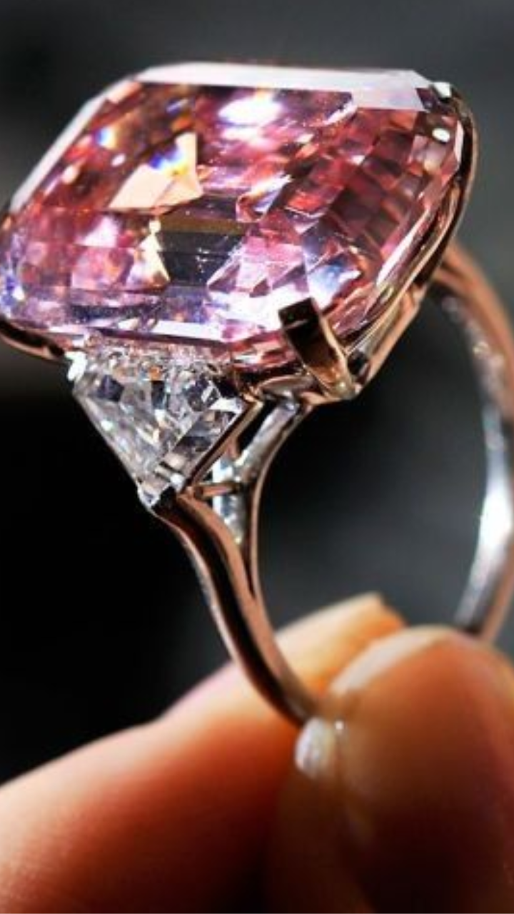 World's most expensive diamond sold in Hong Kong