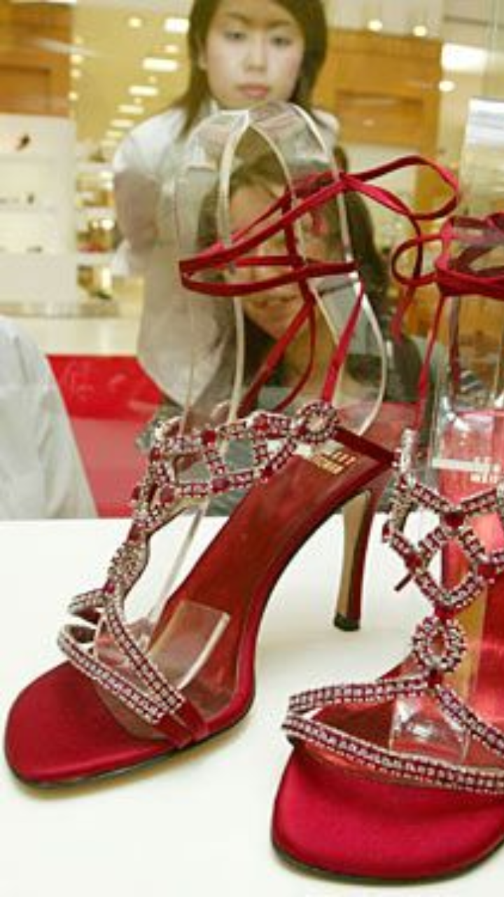 Dubai jeweller puts US$17 million price tag on gem-studded stilettos,  making them world's most expensive shoes | South China Morning Post