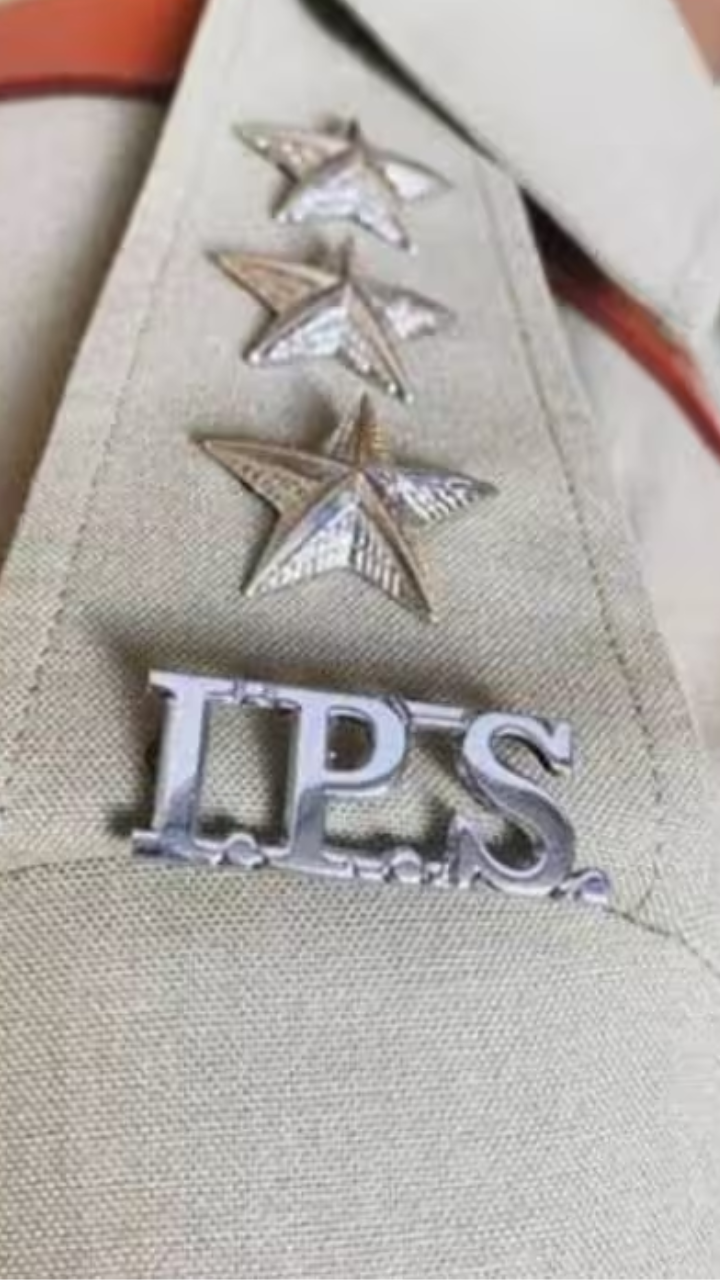Gujarat government transferred 23 IPS, SPS officers