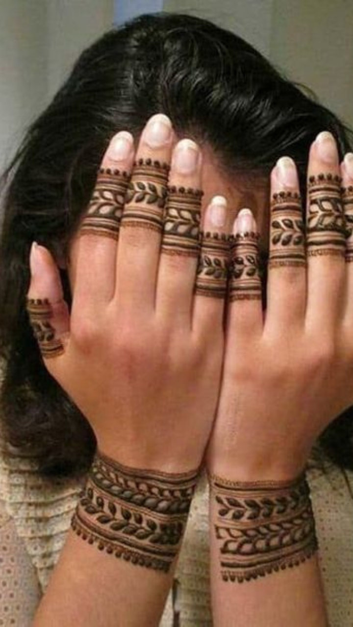 Cute Ornamental Jewellery Style Back Hand Henna / Mehndi Designs ( in  Hindi) by Jyoti Sachdeva . - YouTube