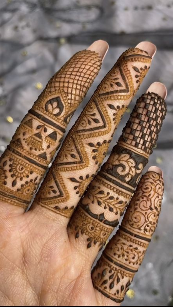 50+ Trending Bangle Mehndi Design Ideas For Hands - ShaadiWish