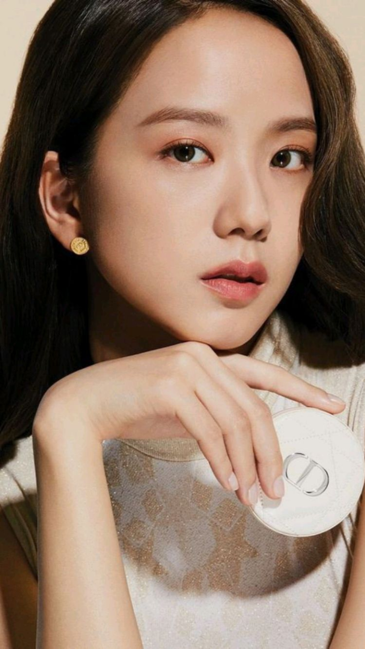 BLACKPINK's Jisoo shares her skincare routine for her ethereal glowing skin