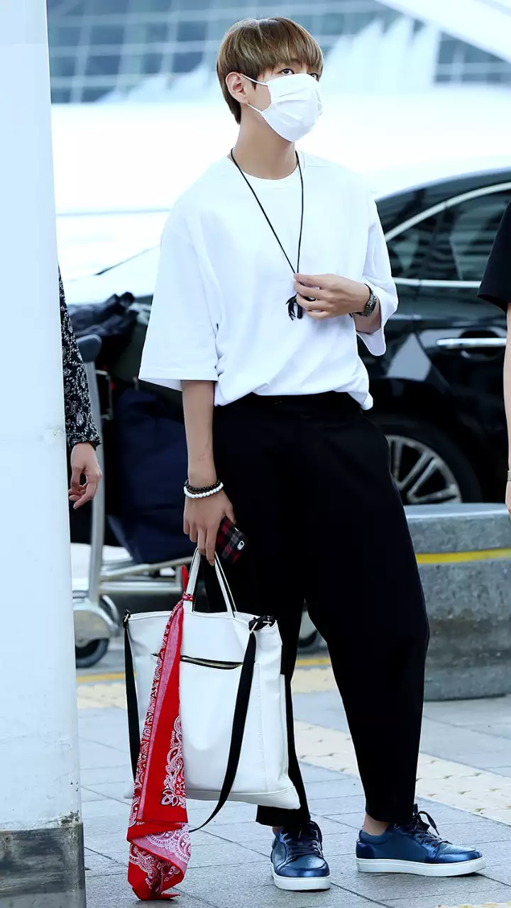 Best of BTS V's Airport Looks