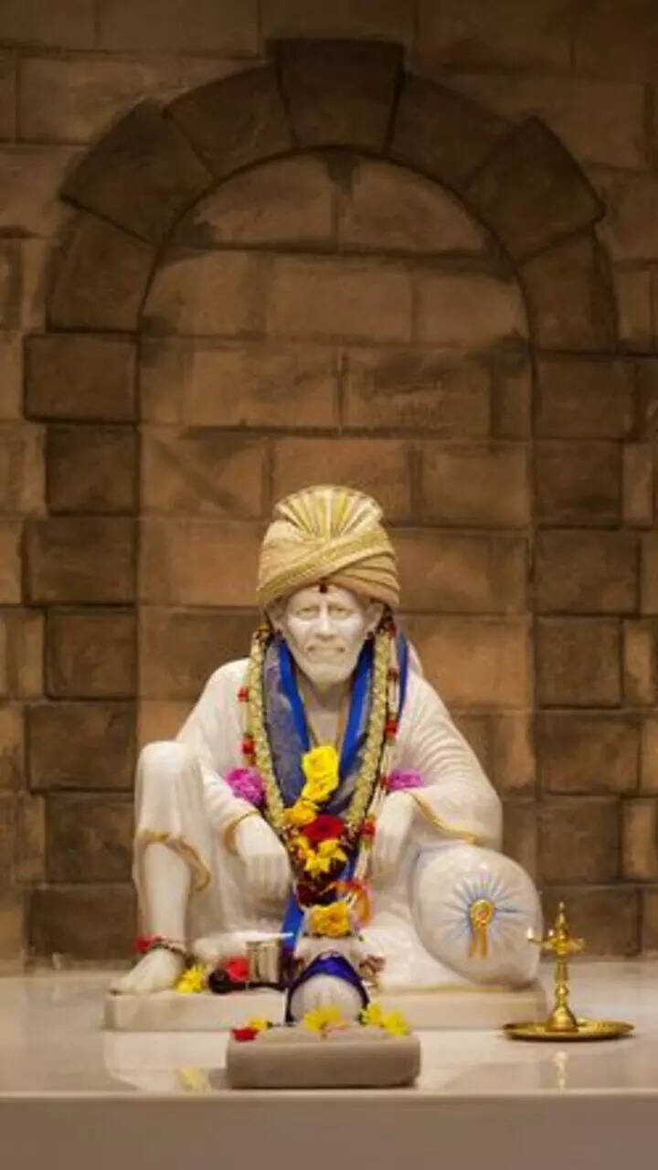 shirdi sai baba wallpapers with quotes