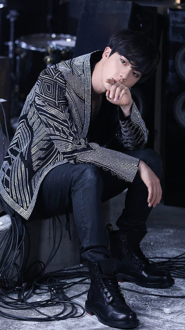 BTS' Jin inspired winter fashion