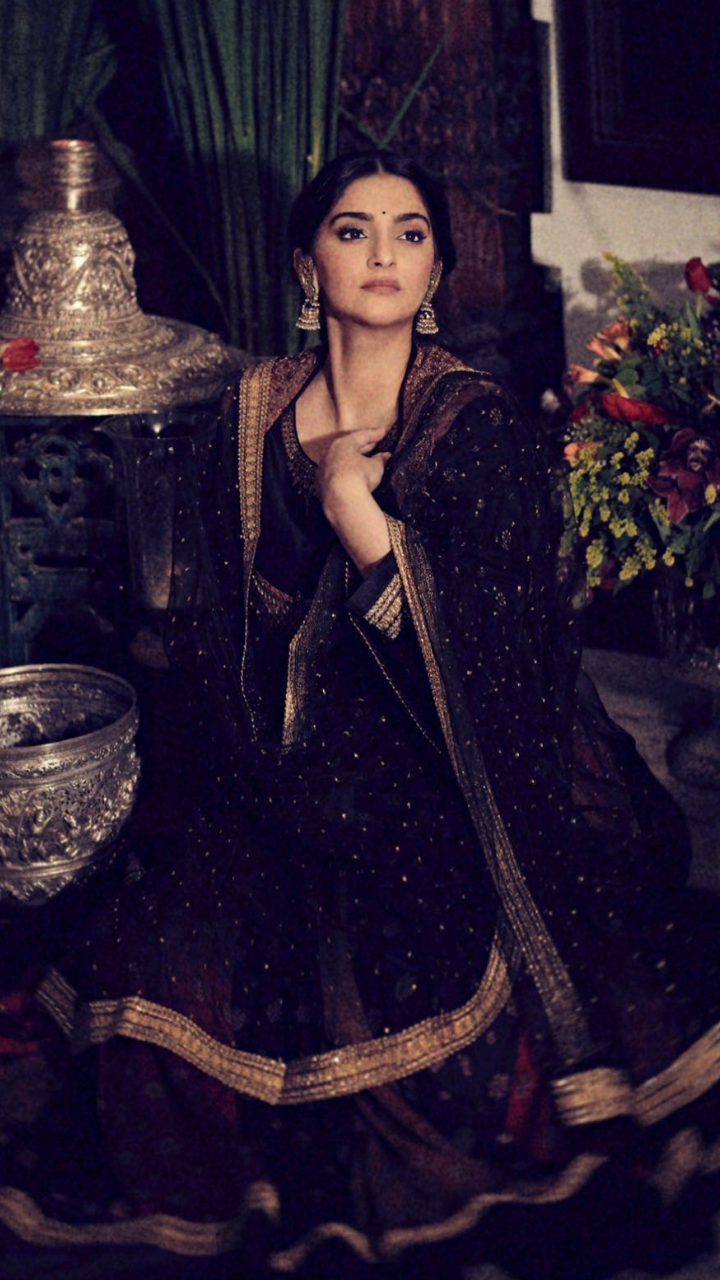 Photo of Sabyasachi Mukherjee gold lehenga saree