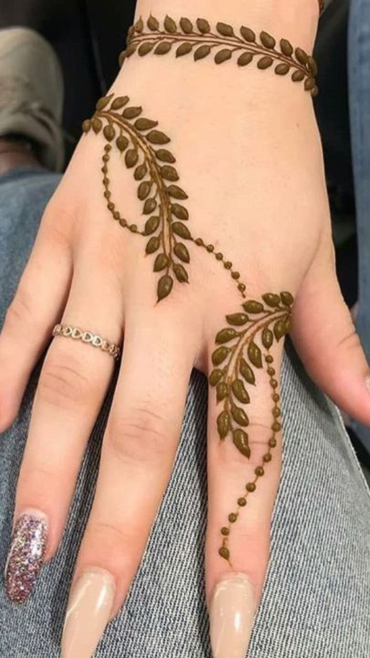 Cute Mehndi Designs for Kids and Teenage Girls 2024 Collection-sonthuy.vn