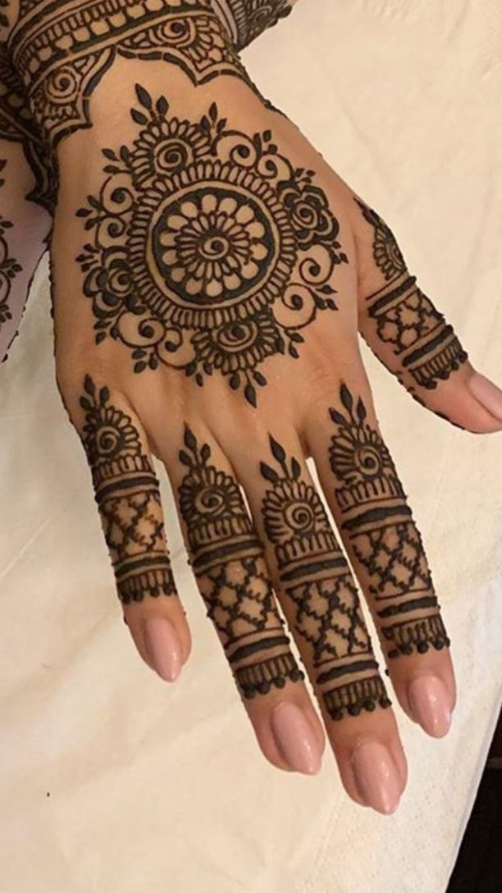 Share 151+ full hd mehndi picture best