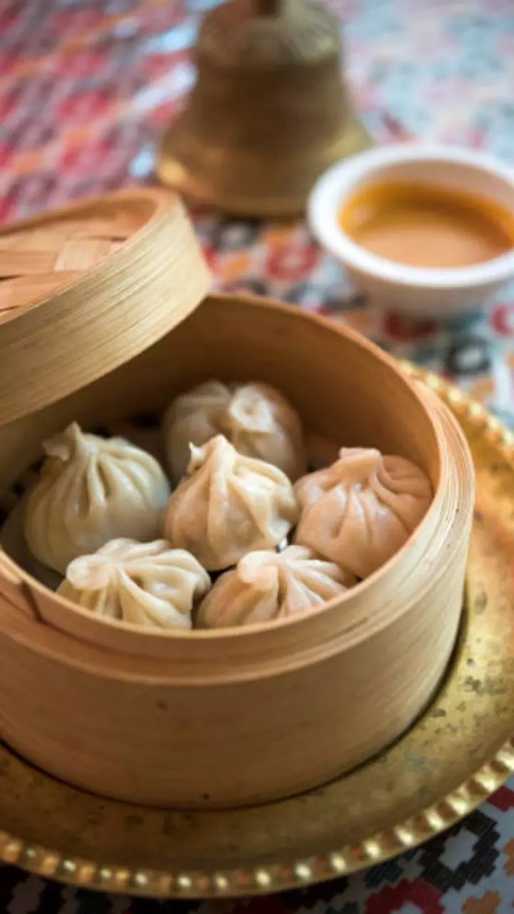 Momos