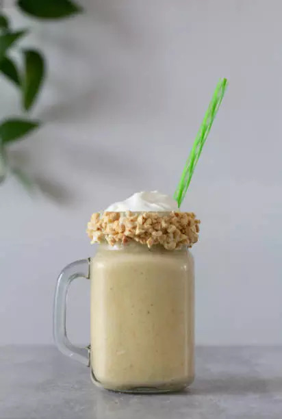 Peanut butter shake