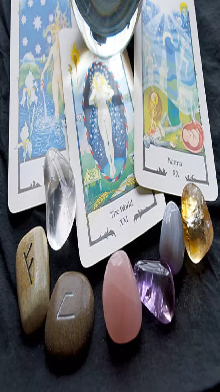 Tarot Card predictions for all zodiac signs for April 30 2023 