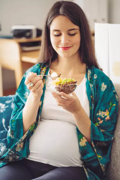 7 Foods And Drinks You Should Avoid When Trying To Get Pregnant