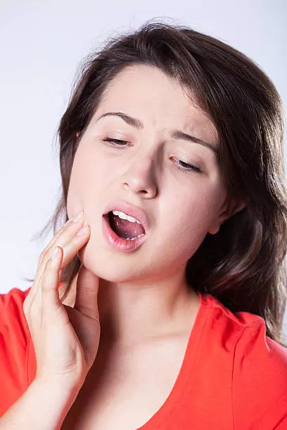 9 Home Remedies To Cure Painful Mouth Ulcers