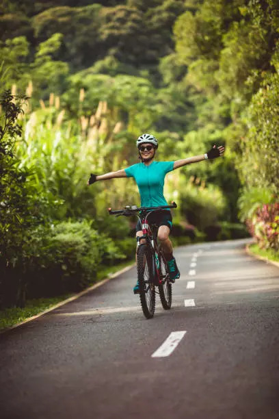 8 Benefits Of Cycling For Your Body And Mind