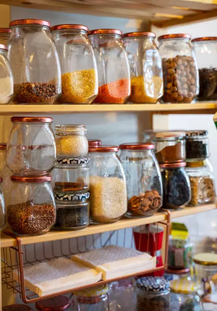 8 Healthy Ingredients To ALWAYS Keep In The Pantry To Make Healthy Meals