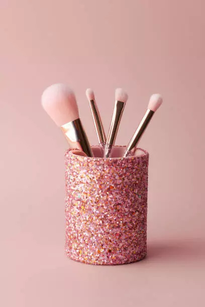 Not washing make-up brushes