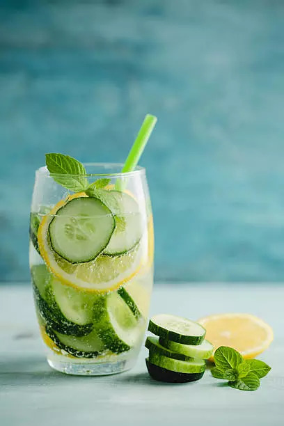 Drink detox water