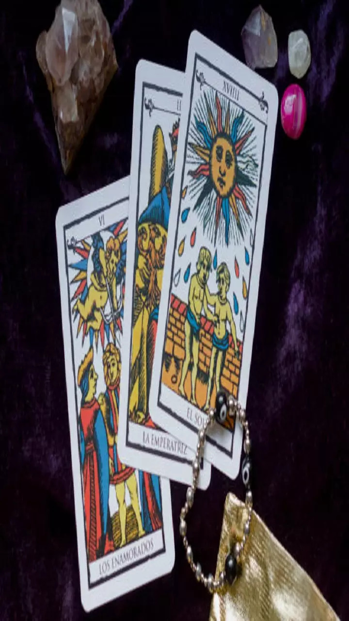 Tarot Card Predictions for all Zodiac Signs for June 10 2023 