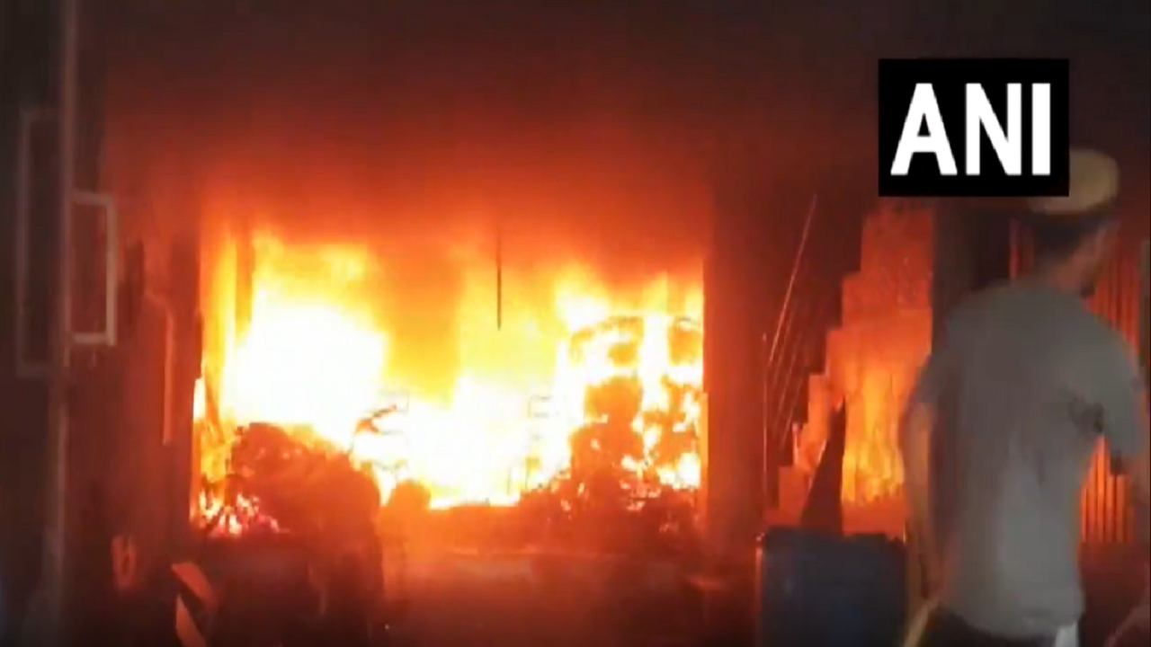 Two Dead, Several Injured As Massive Fire Breaks Out In Ghaziabad's Loni