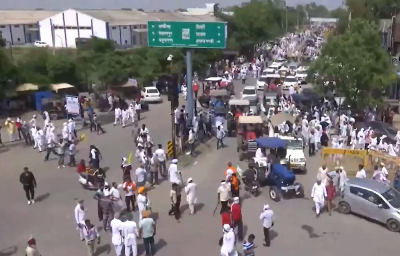 Delhi-Haryana Highway Blocked By Protesting Farmers