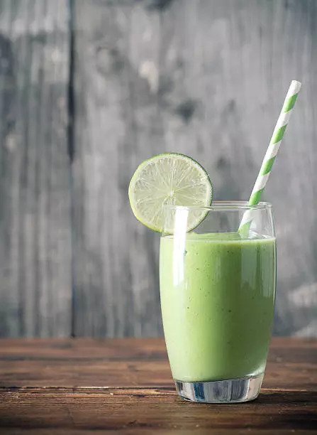 Kiwi cucumber smoothie