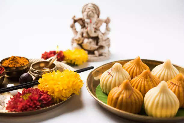 Know the puja rules while making offerings to the deities