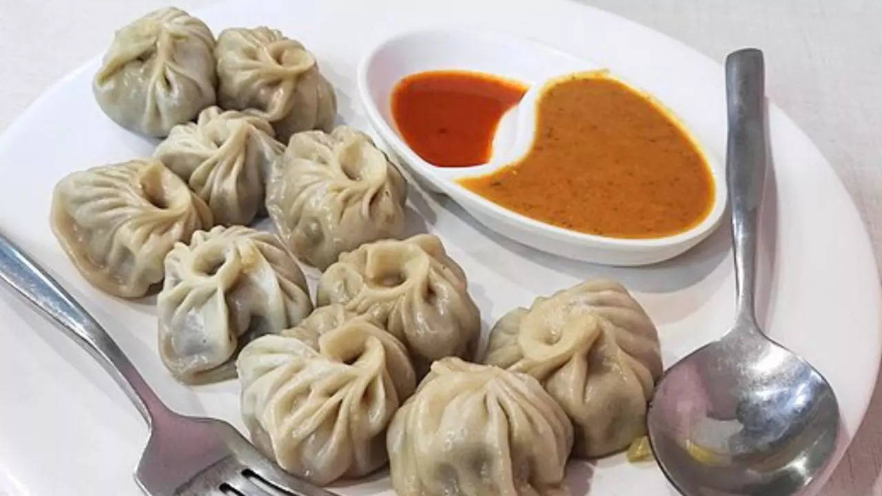 Dead Man' Spotted Munching Momos In Noida By Alleged Murderer After Missing From Bihar 4 Months Ago | Viral News, Times Now