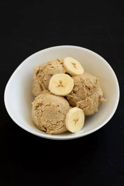 Banana peanut butter ice cream