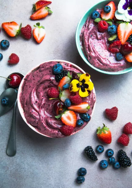 Mix berries frozen yogurt