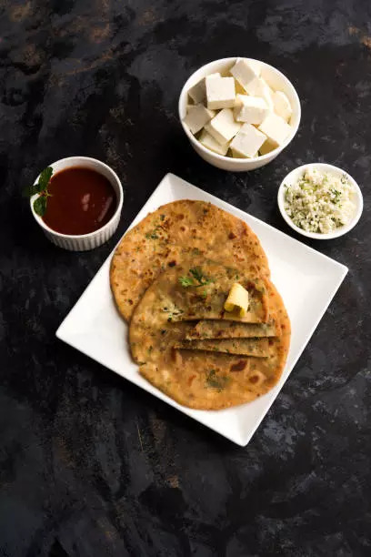 Stuffed paneer rotis