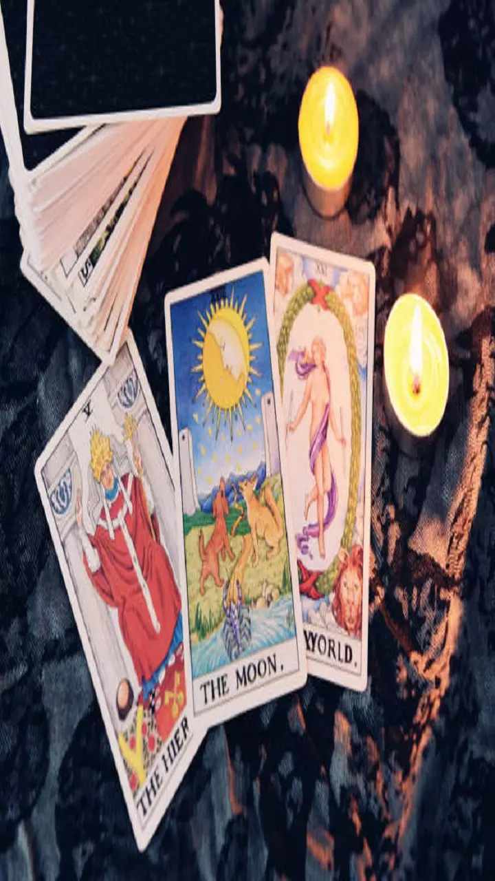 Tarot Card Predictions for All Zodiac Signs for June 25 2023 