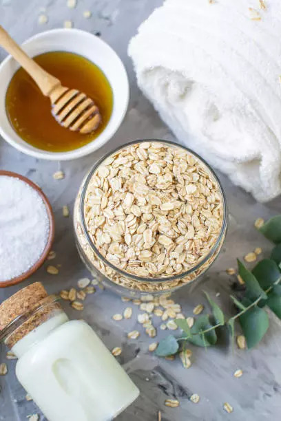 Oats and honey scrub