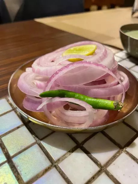 Raw onions