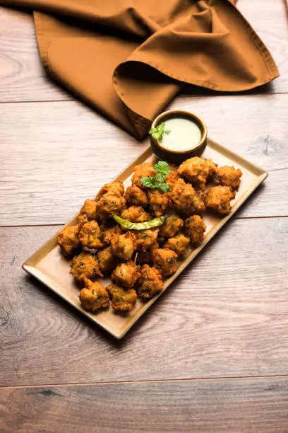 Air fried Kuttu pakodas