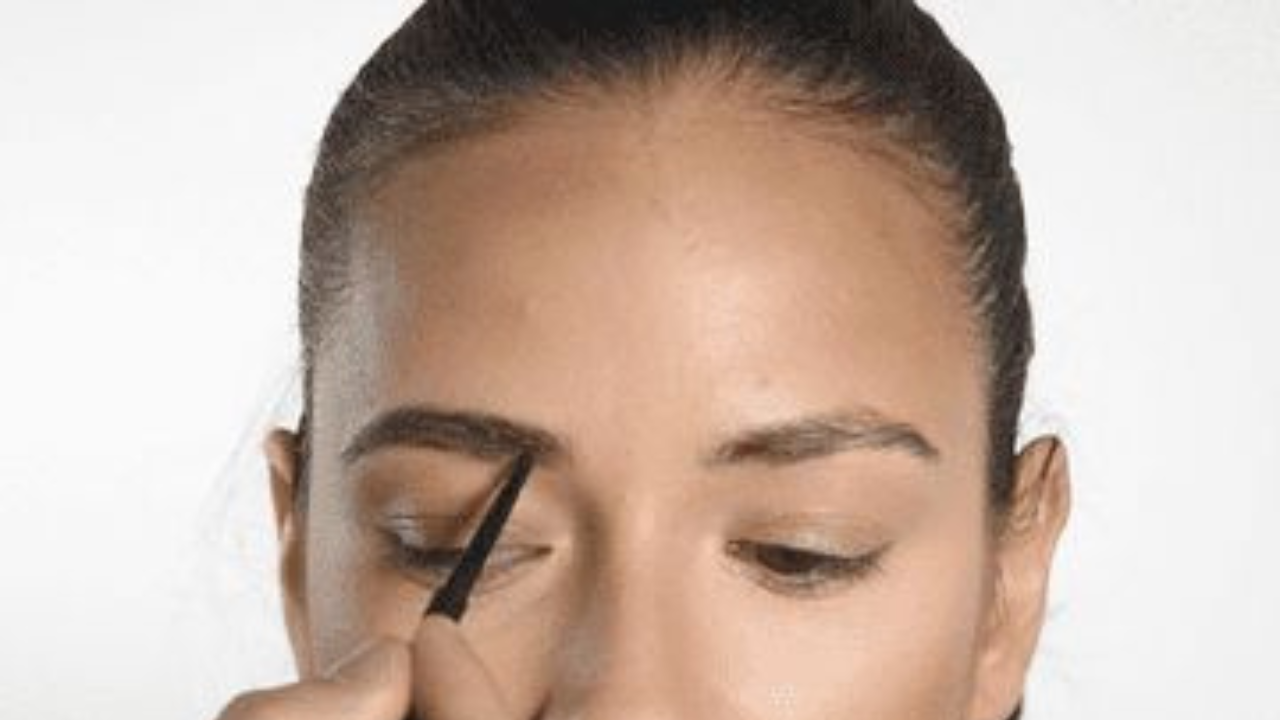 Shape Up Eyebrows And Ace The Perfect Strike With These 5 Easy Steps