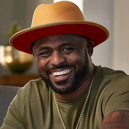 Wayne Brady Comes Out As Pansexual, Reveals He Is Single ...